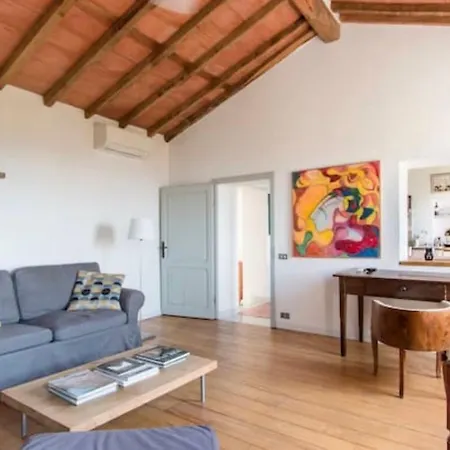 Apartment Casa Rosa In Collina Pietrasanta