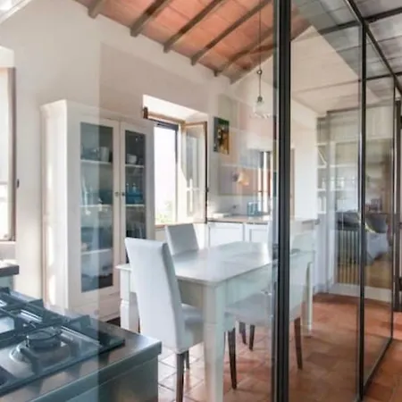 Casa Rosa In Collina Pietrasanta